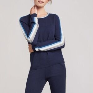 Faherty Women’s Vintage Surf Sweater Cotton/Cashmere in stripe blue
Size XXL
